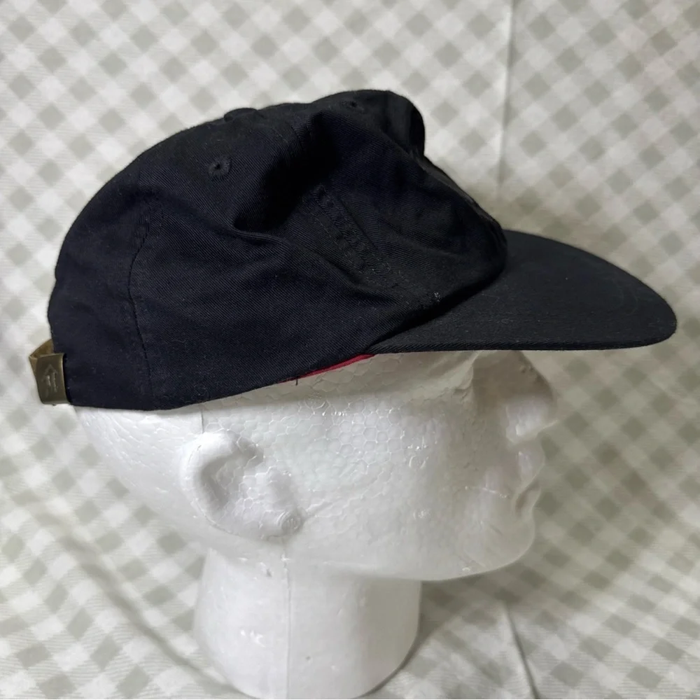 Vintage 90s Marlboro Country Store Black Cap Hat Snapback Strapback Cigarettes